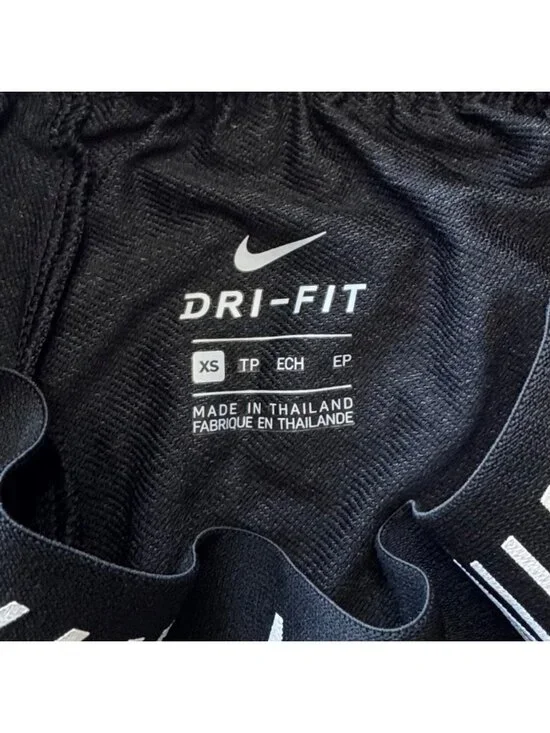 NIKE Dri-Fit Athletic Shorts Girls XS 6X Gray Logo Waistband Gym Volleyball Yoga - Picture 4 of 5